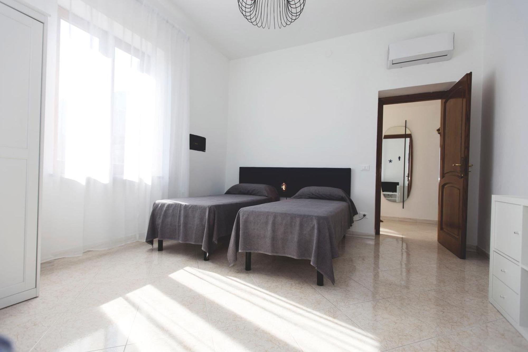 Brecchembe - Holiday Home In The Center Of Lacco Ameno Lacco Ameno  المظهر الخارجي الصورة